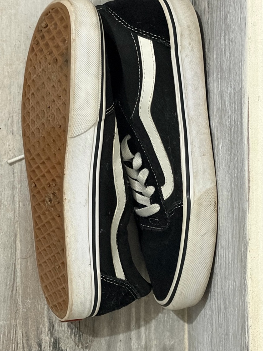 Vans Black and White Old Skool Low-Top Sneakers - Picture 4 of 4